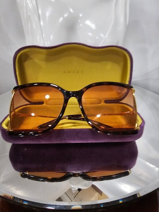 Gucci Sunglasses with original case